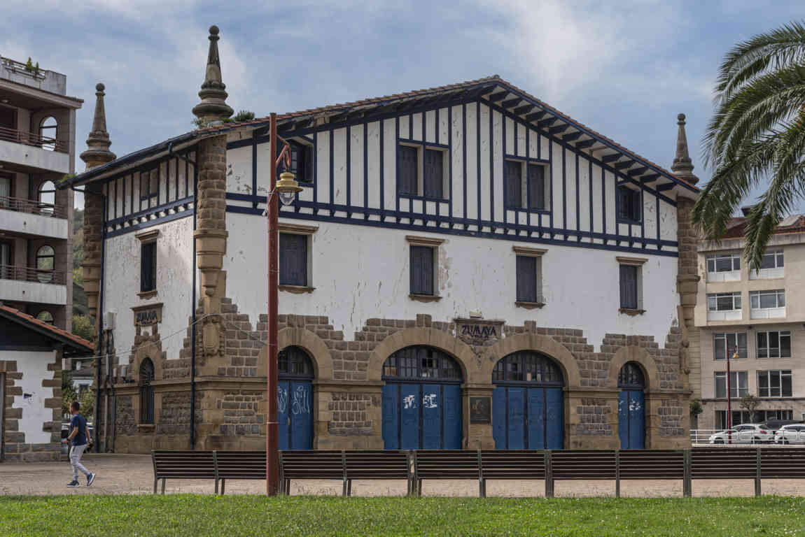 Guipúzcoa - Zumaia 09.jpg